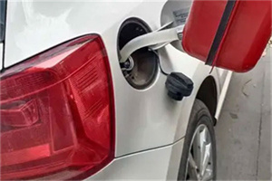 高坪区24小时救援车收费标准