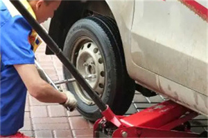 高坪区附近拖车24小时服务热线电话