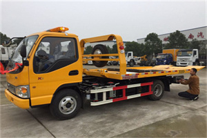 高坪区哪里有拖车服务