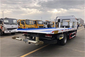 高坪区汽车救援补胎