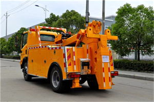 高坪区高速路拖车费